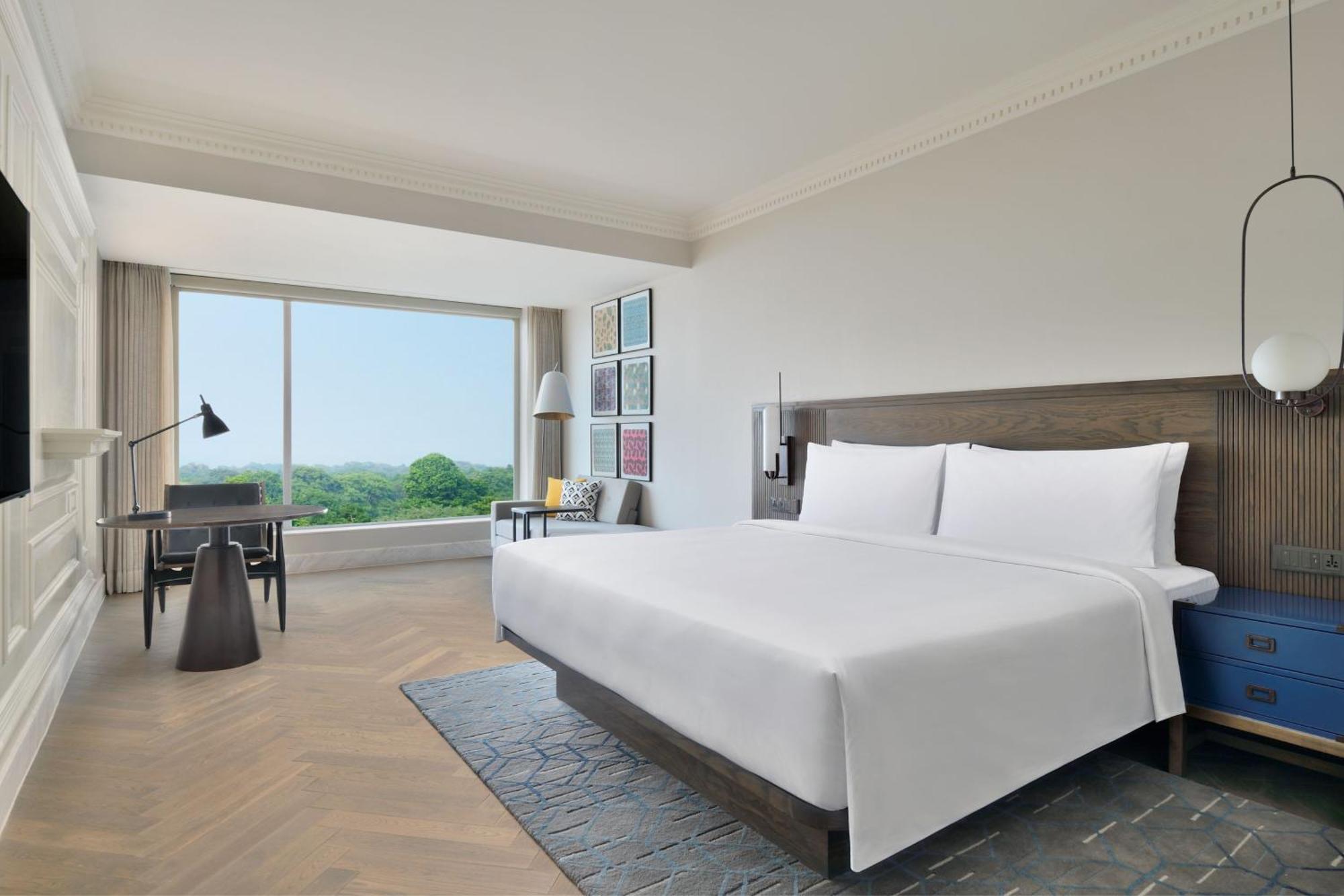 Le Meridien Hotel 5*